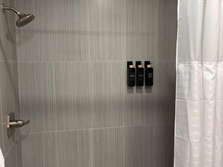 Healing Haven King Bed Suite Dallas Esterno foto